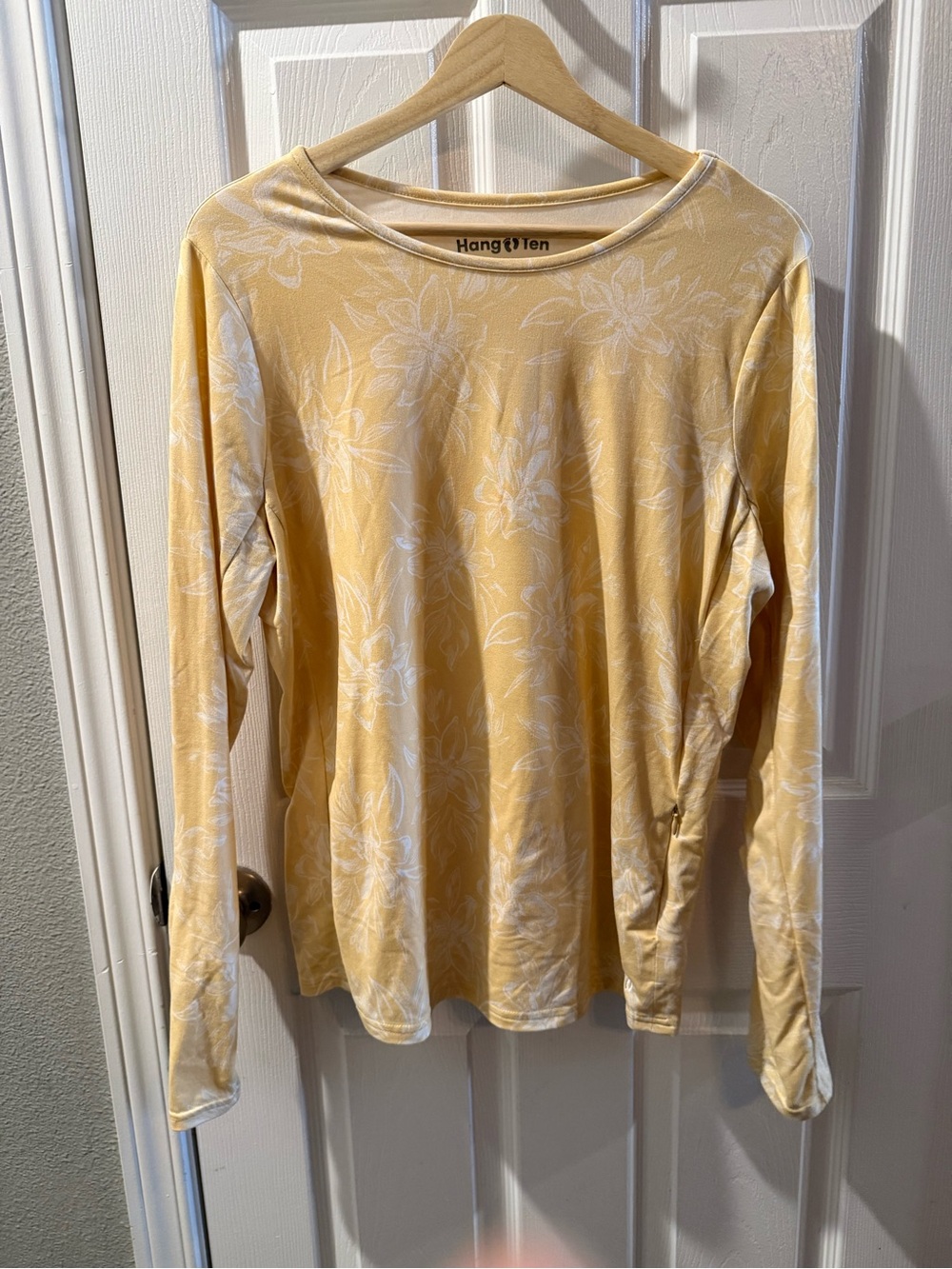 Hang Ten Women's Pale Yellow Floral Long Sleeve Sun Shirt UPF 50+